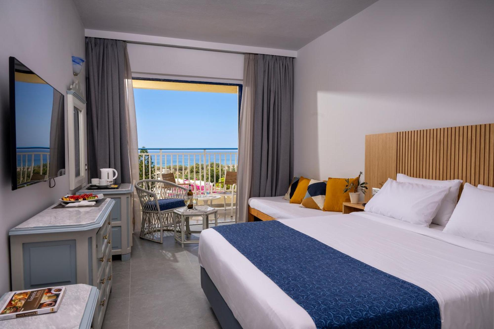 Mare Blue Hotel Ierapetra  Exterior photo